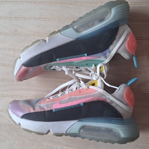 Nike Air Max 2090 Be True Limited Edition  Rainbow Unisex Sneakers Unisex - Picture 8 of 11